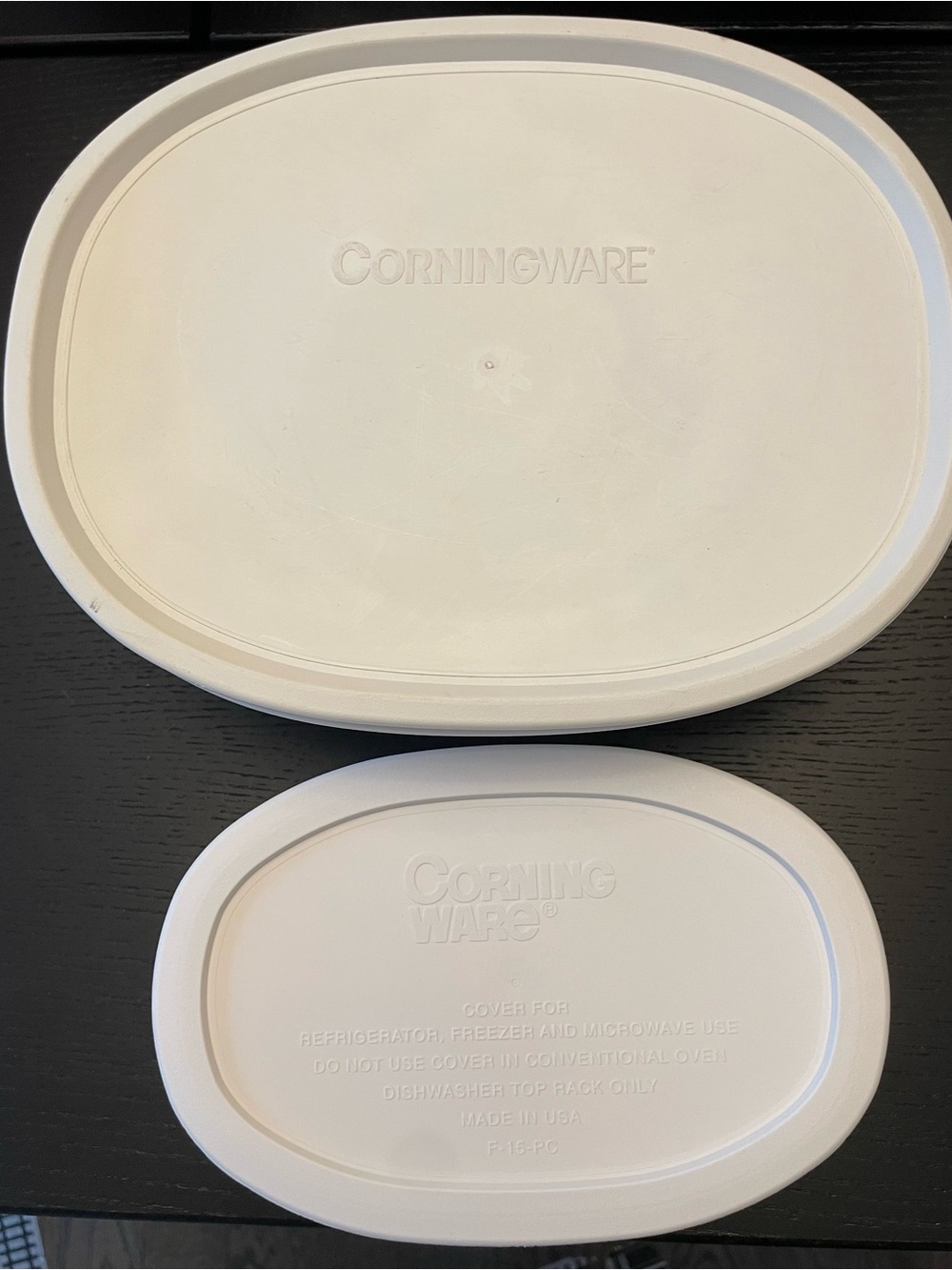 Corningware White Oval Casserole dishes with Plastic Storage Lids, Set of 2